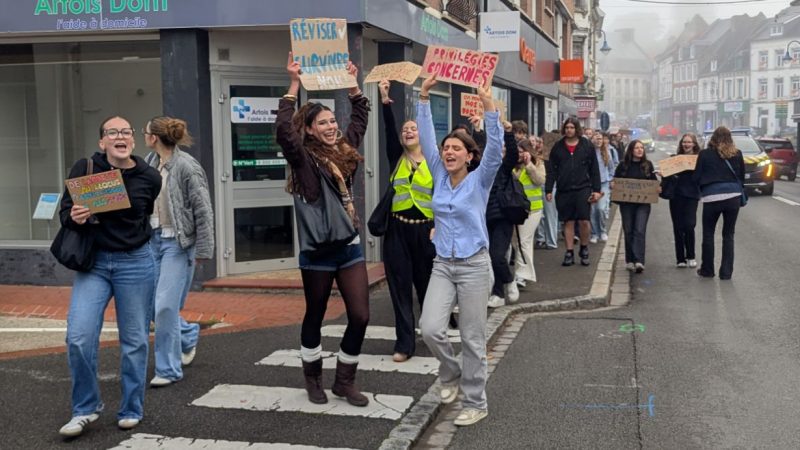Saint-Pol – Deuxième mobilisation festive des lycéens de Châtelet